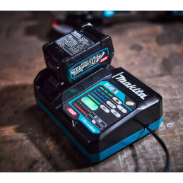 Makita 191E07-8 Cargador rápido DC40RA 40Vmáx XGT